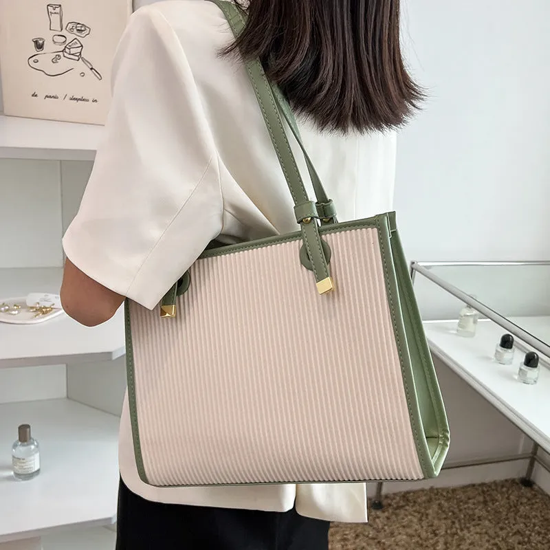 Underarm tote bag