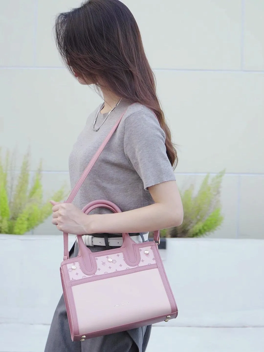 Women's Monogram Top Handle Sling Bag - HKQ 3954