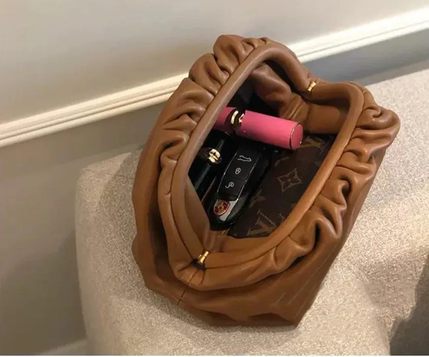 YAAGLE Fashion Female Real Leather Ruffled Drawstring Clutch Bag YG00265